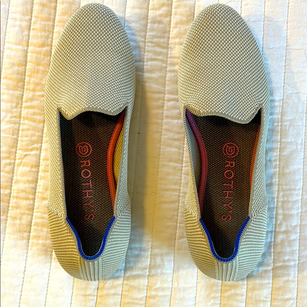 Rothy's The Loafer in khaki/tan size 9.5 in good used condition.